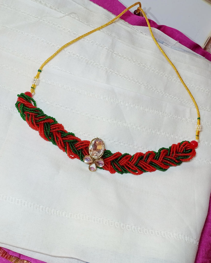 Kundan pendant choker